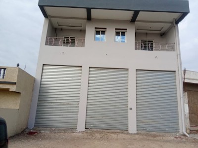 Local spacieux à louer de 350m² à bougdour Tanger