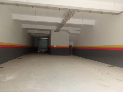 Local spacieux à louer de 350m² à bougdour Tanger