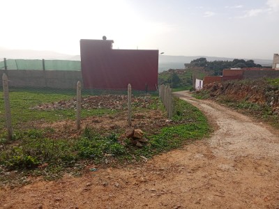 Terrain titré à Begdour