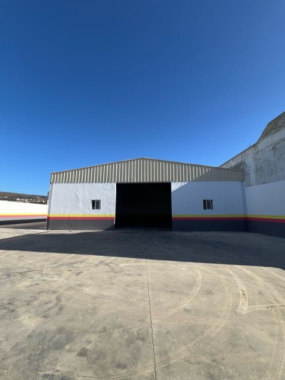 un local spacieux de 1200 m² à louer situé à bougdour Tanger